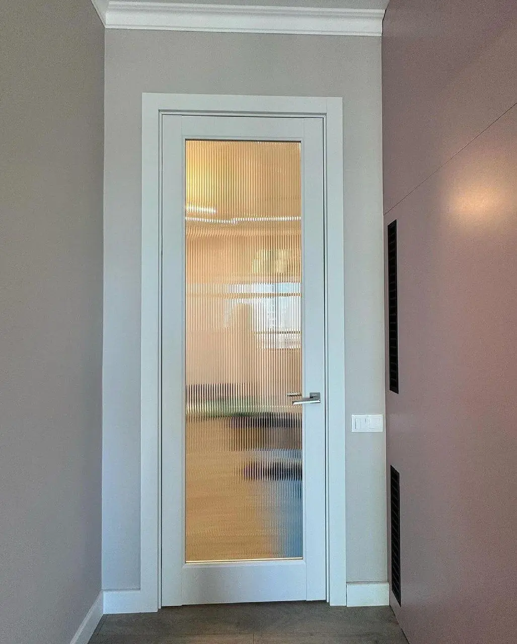 Дверь S2 рифленое снежное утро Белый Прозрачное