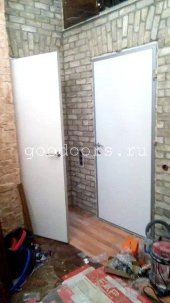 Скрытая дверь под покраску