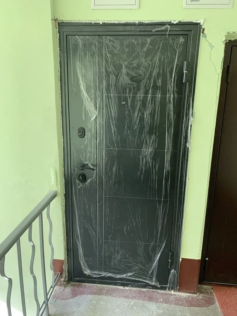 Входная дверь эконом ДК Олимп софт светло-серый