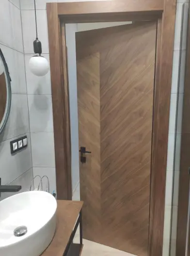 Межкомнатная дверь ХТР-2 шпон Коричневый