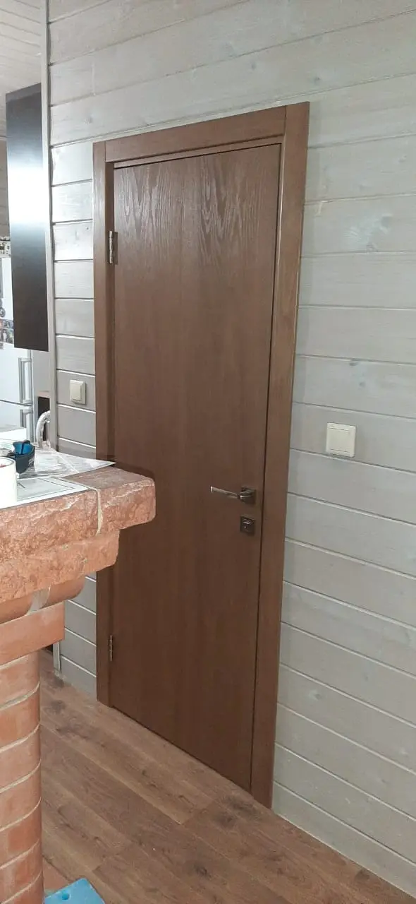 Дверь гладкая шпонированная Дуб