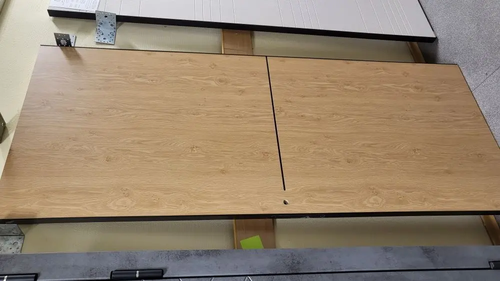 Межкомнатная дверь DG Line-1 AL черная кромка по бокам ПГ Ольха Арт Коричневый