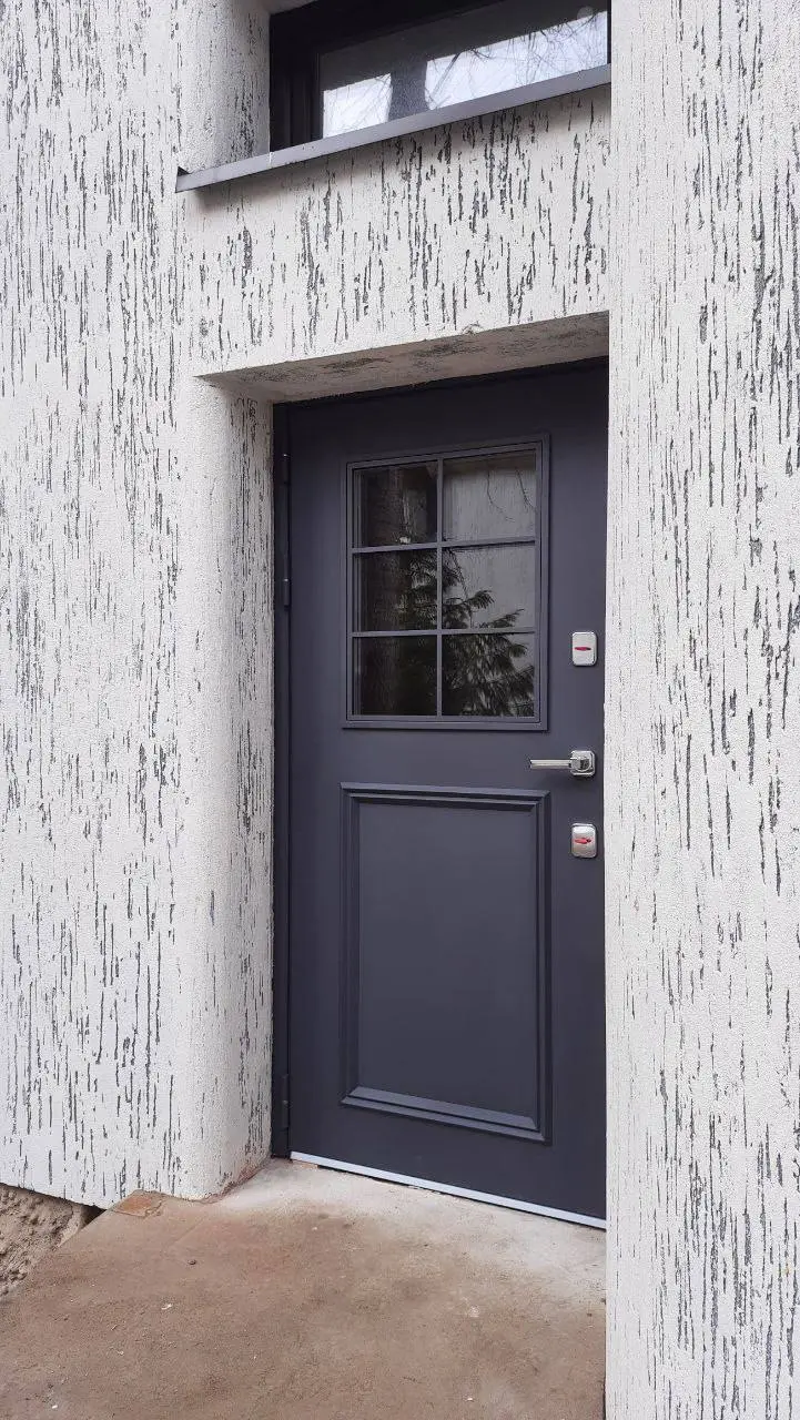 Входная дверь с терморазрывом и стеклом Sigma Ratex T1 7024