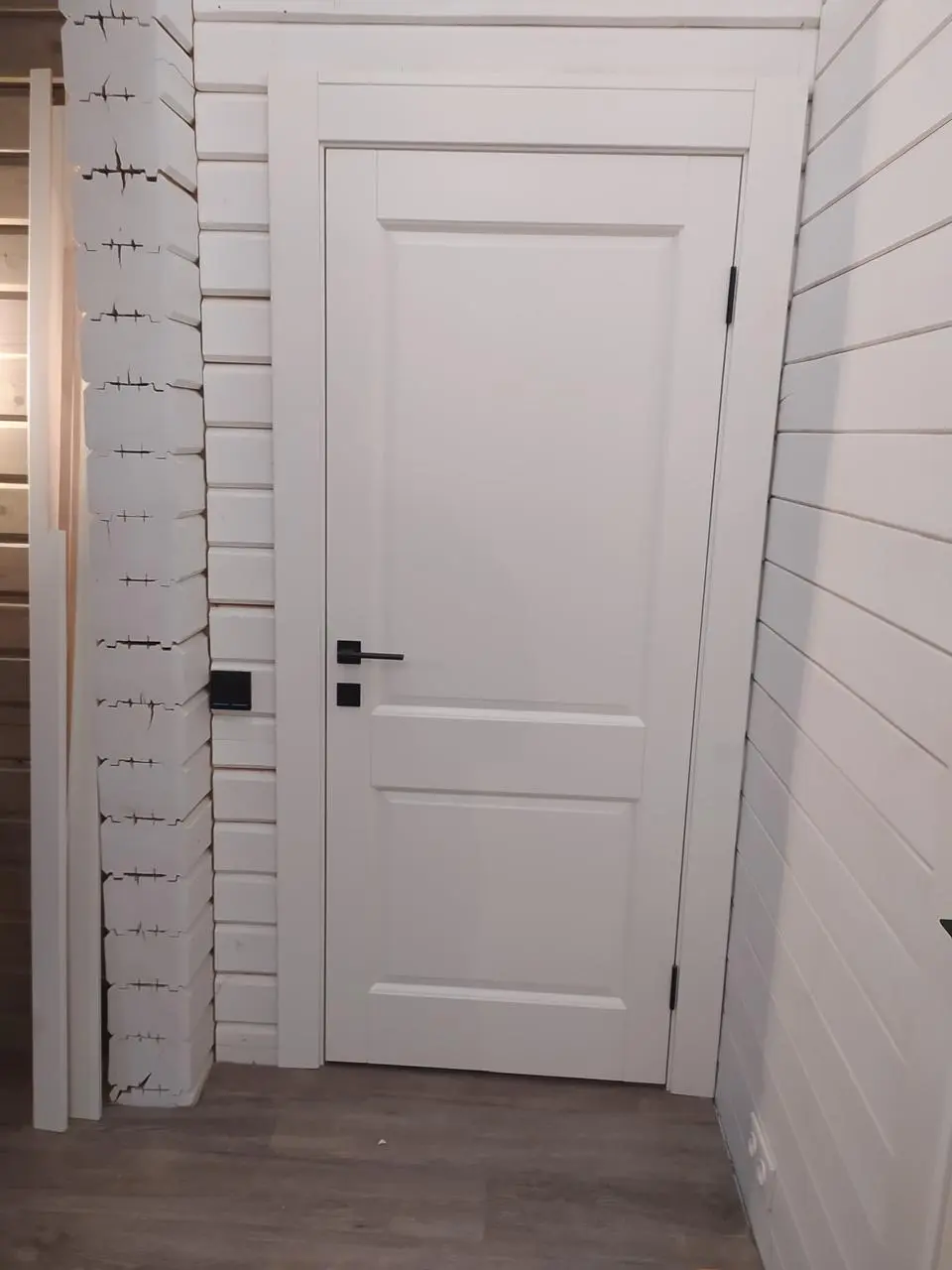 Межкомнатная дверь Элегия ПГ эмаль белая ольха