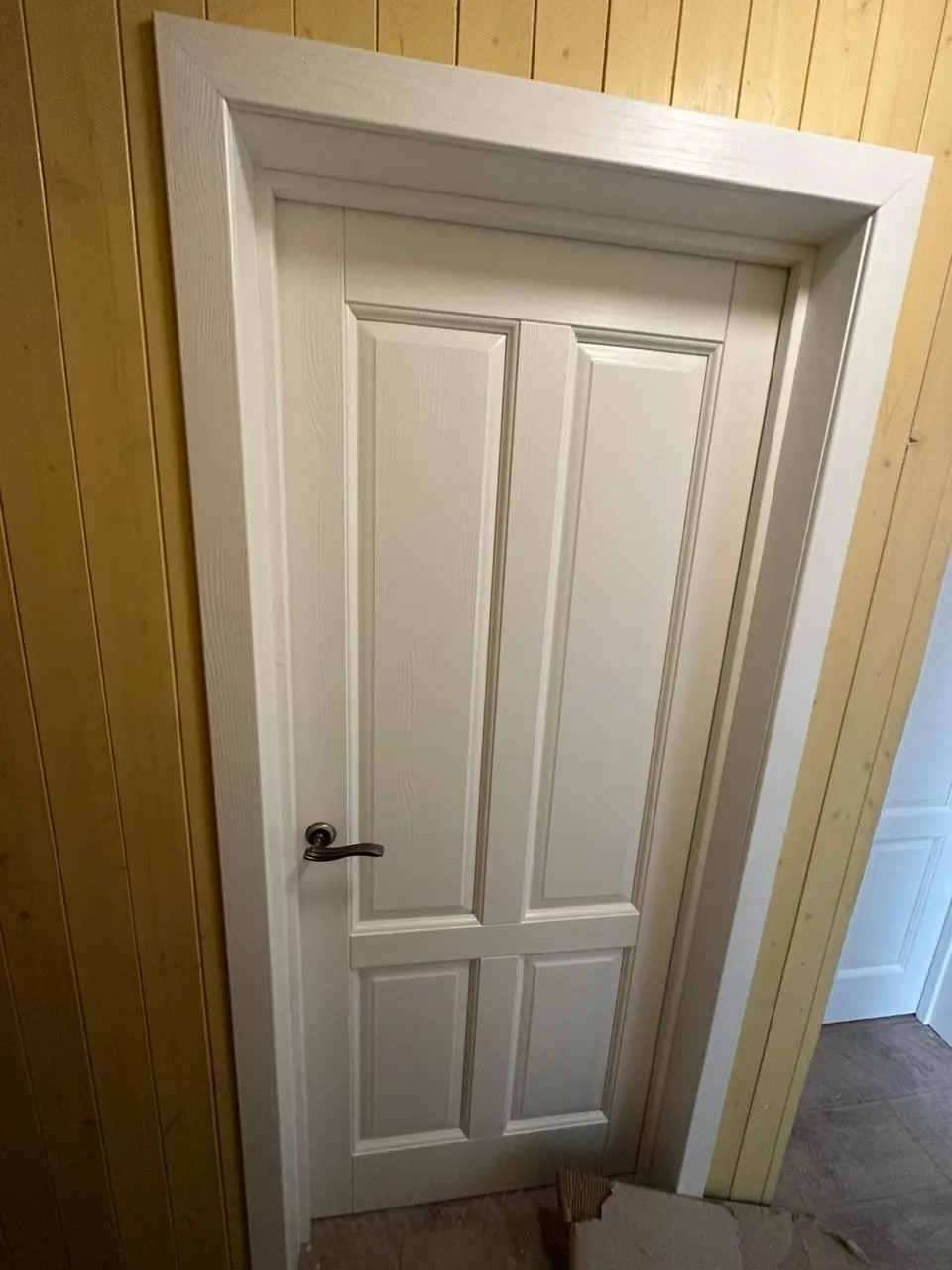 Межкомнатная дверь Ретро ПГ слоновая кость браш сосна