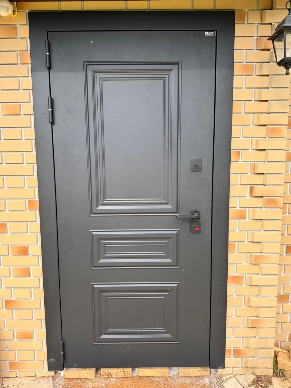 Входная дверь с терморазрывом Лабиринт Аляска лайт панель 03 белый софт