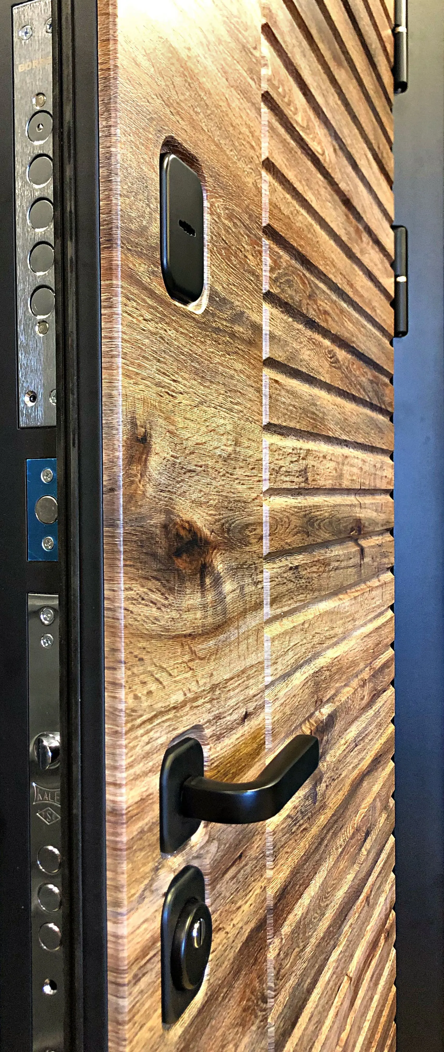 Входная дверь с шумоизоляцией ДИВА 72