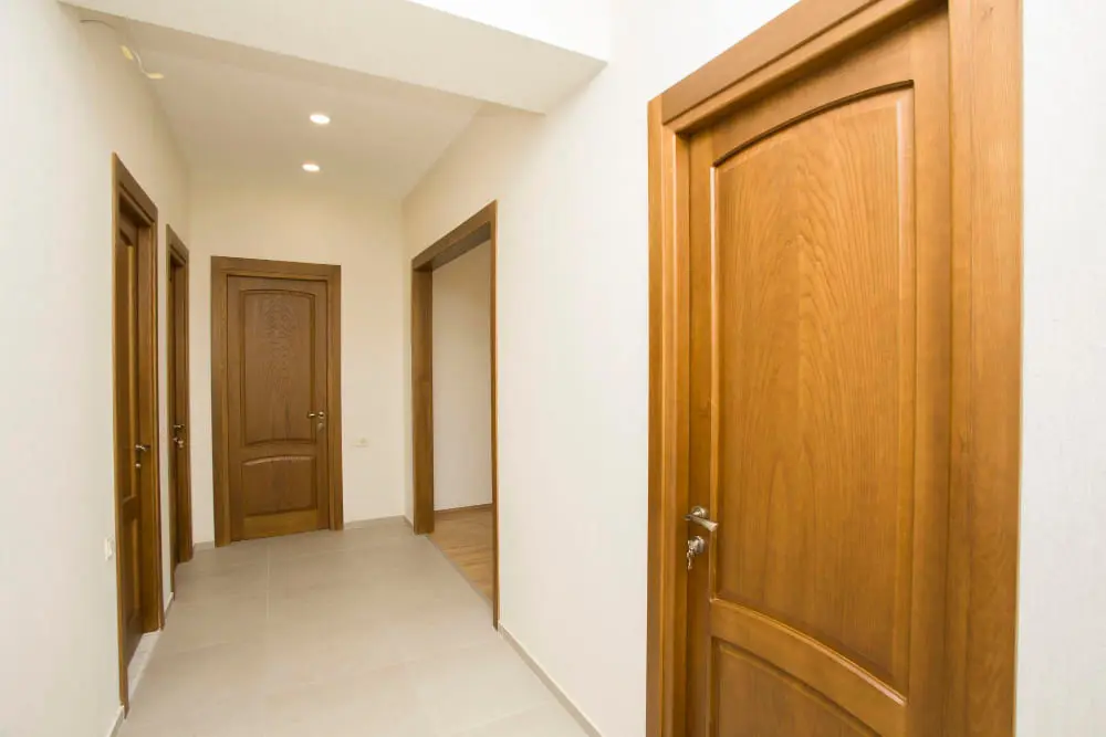 Что лучше: двери из экошпона или эмаль? Что лучше: двери из экошпона или эмаль?