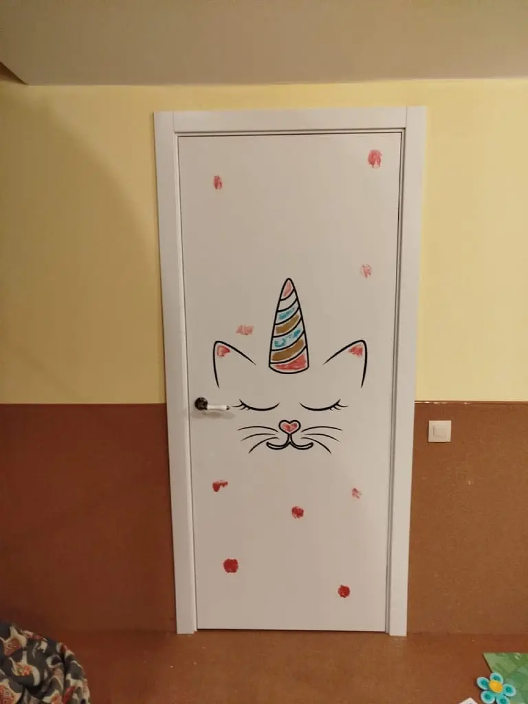 Межкомнатная дверь Ампир Пиколлино 6 для детской Белый