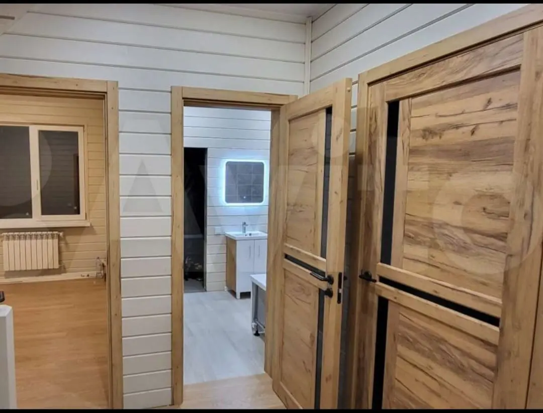 Межкомнатная дверь YD Евро 19 Дуб крафт натуральный Амбарный дуб Лакобель черный