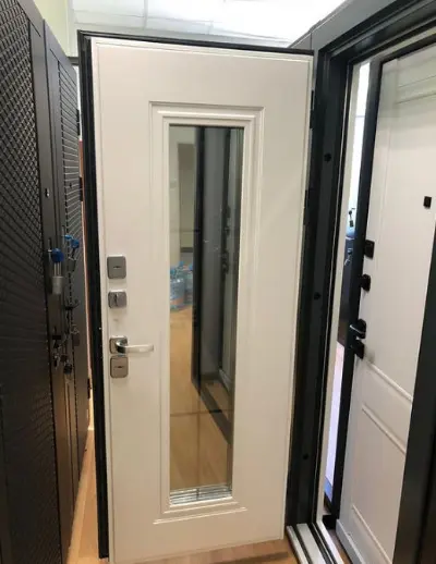 Входная дверь с терморазрывом и стеклопакетом Luxor ТЕРМО 4