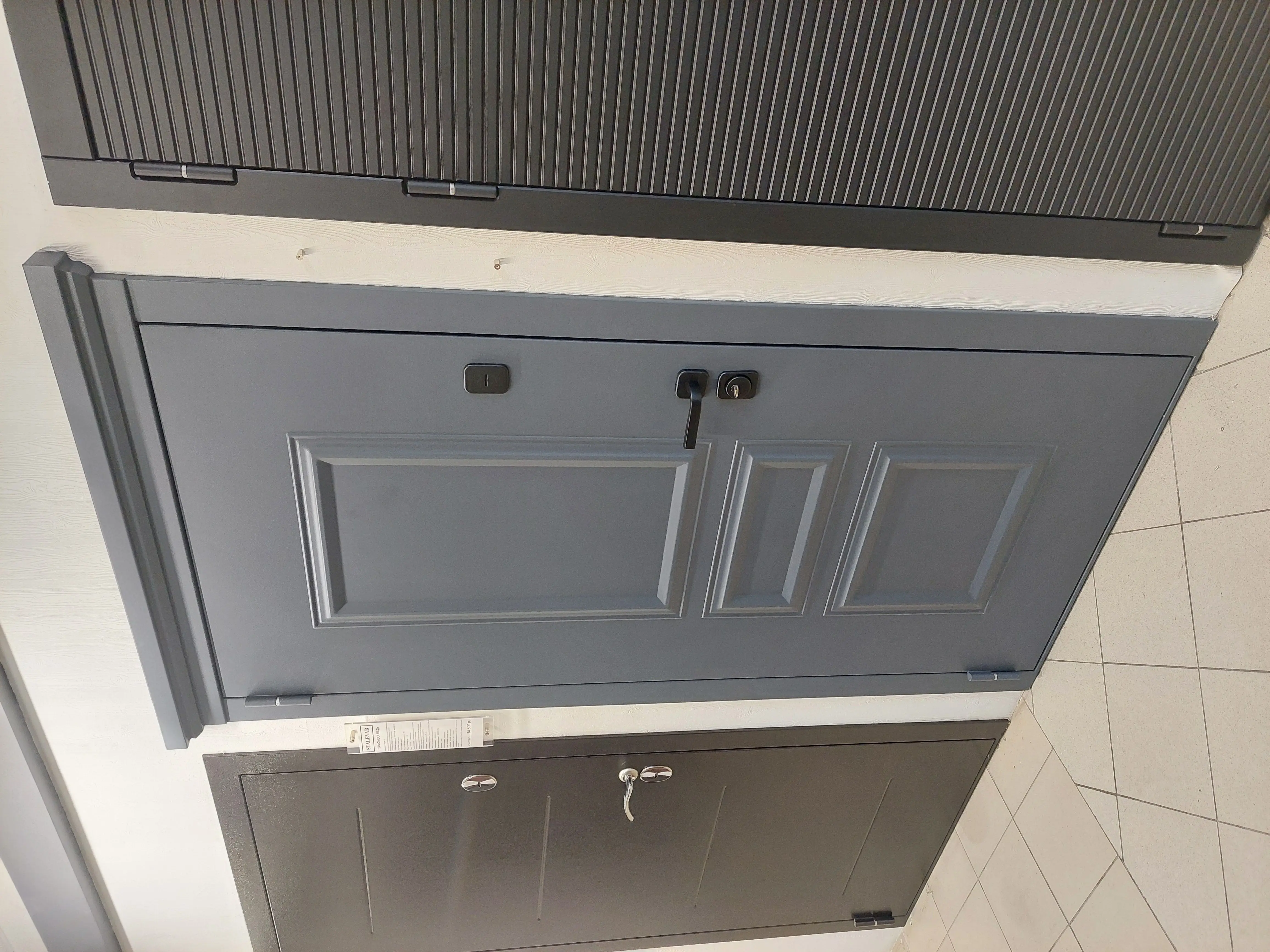 Входная дверь с терморазрывом STALEVAR TERMO Карниз