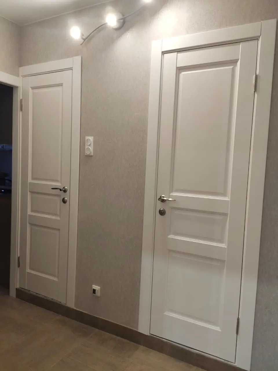 Межкомнатная дверь Соната-5 Полярный Белый с текстурой