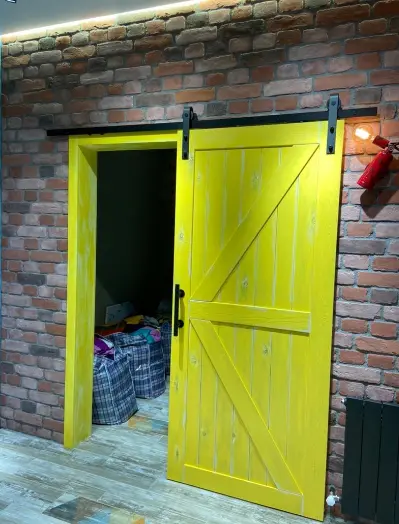 Амбарная дверь Лофт №2 RAL 1018