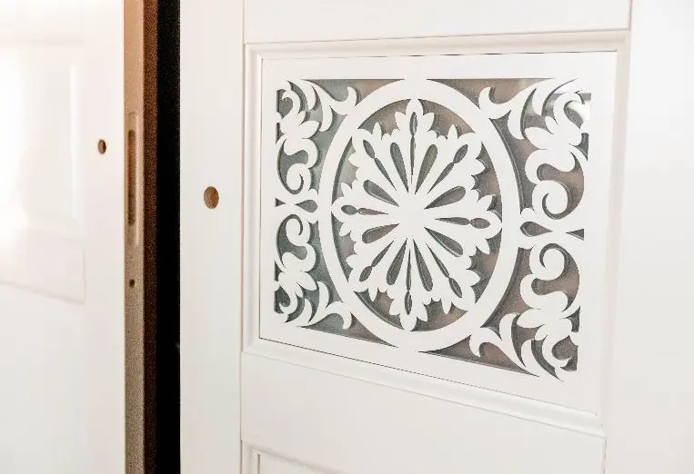 Межкомнатная дверь D-Ola Адель Ажур ДО