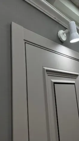 Межкомнатная дверь Нева Брюгге 3М Макиато черный молдинг Бежево-серый