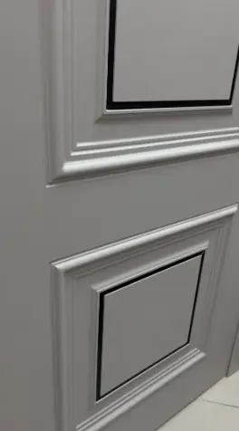 Межкомнатная дверь Нева Брюгге 3М Макиато черный молдинг Бежево-серый