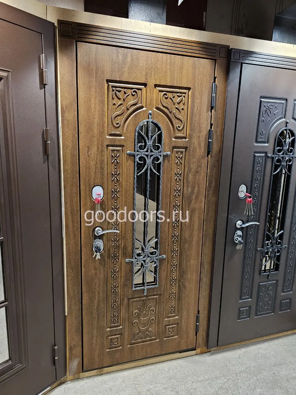 Входная дверь с терморазрывом и стеклом Броня Лацио Термо