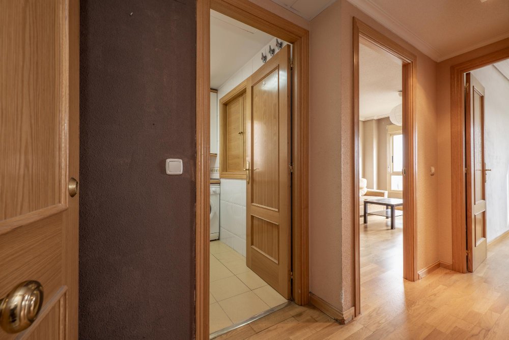 Что лучше выбрать: экошпон или натуральный шпон