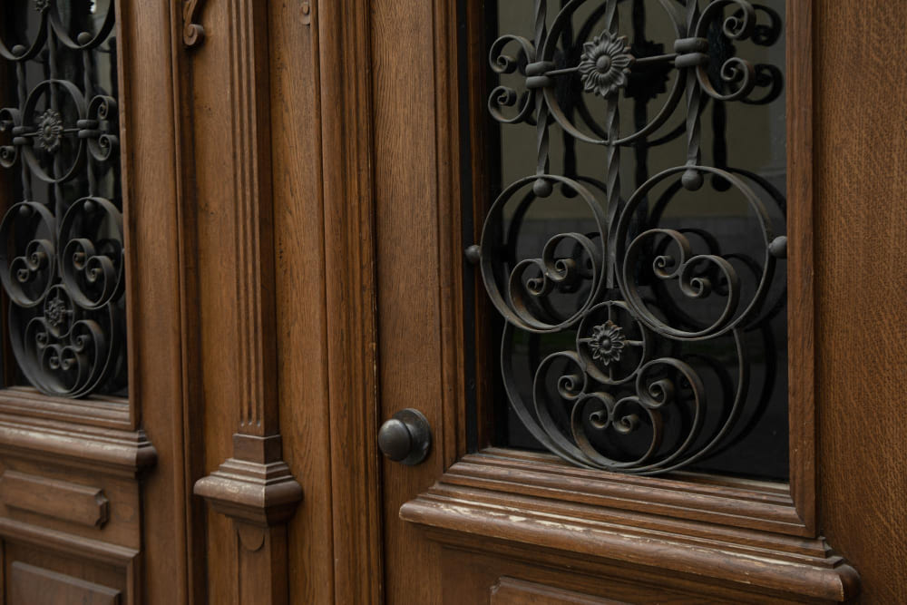 Виды входных дверей надежность Как выбрать надежную входную дверь