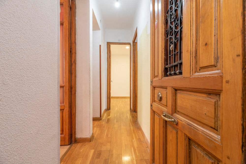 Двери из какого массива лучше