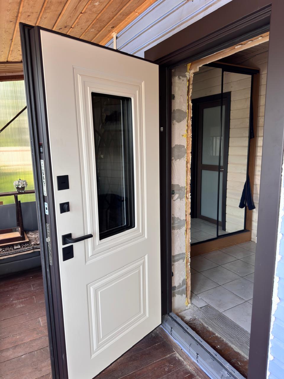 Входная дверь Термо со стеклопакетом Лабиринт Сияна 8019