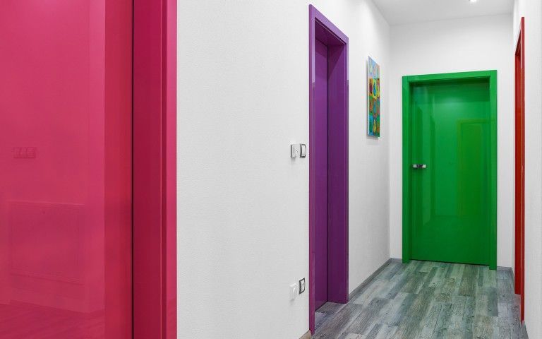 Как выбрать цвет межкомнатных дверей?