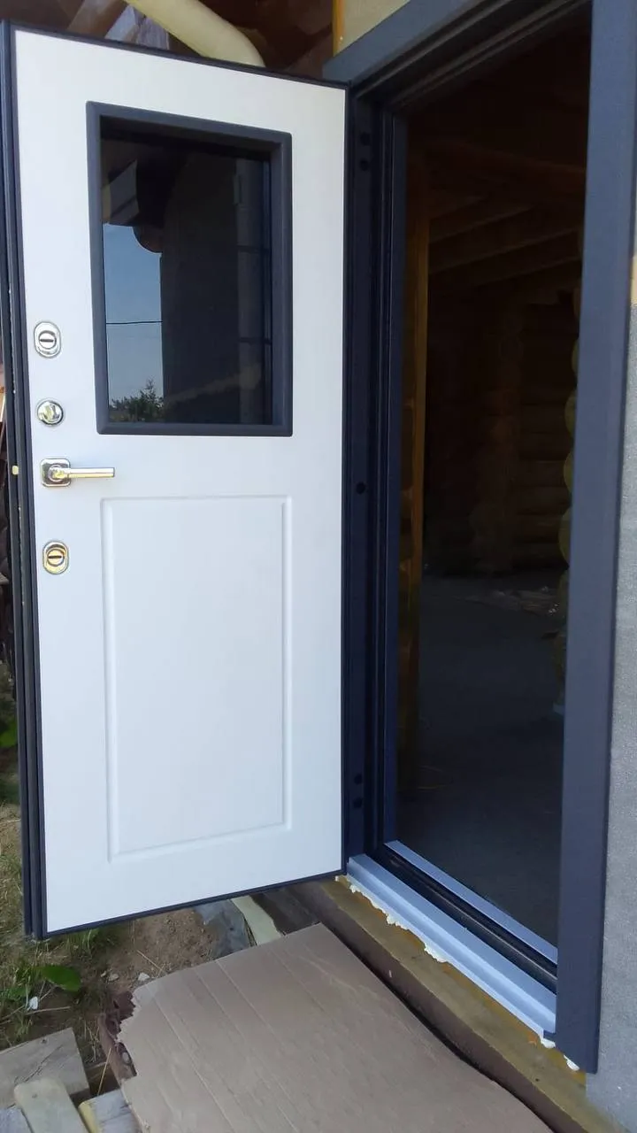 Входная дверь с терморазрывом и стеклом Sigma Ratex T1 7024