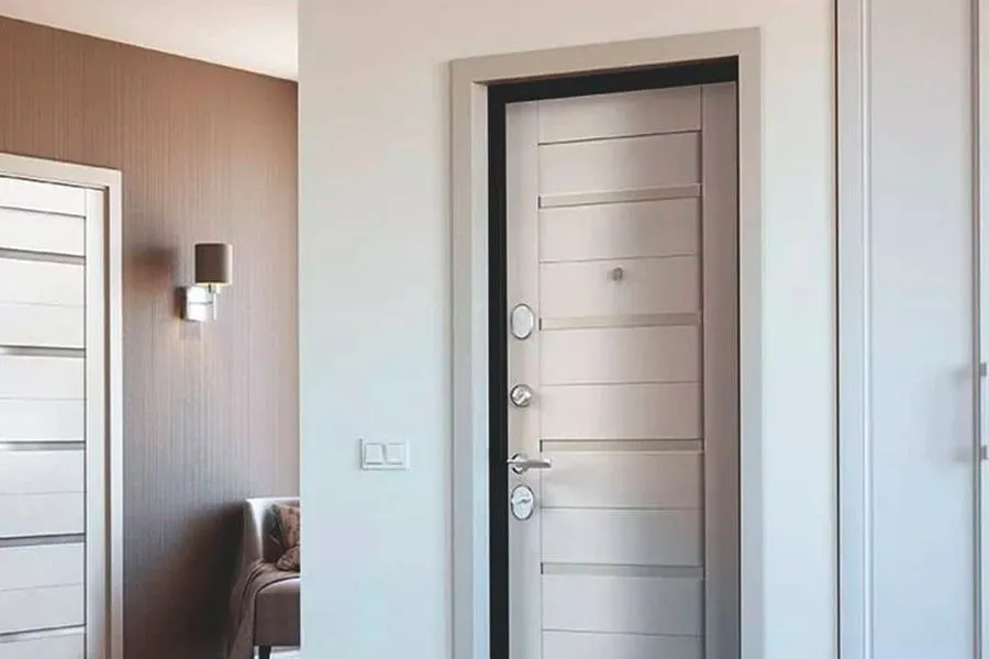 Как отделать дверной проем входной двери своими руками — советы по выбору  материала и варианты монтажа | Статья магазина дверей «Линия Стиля»